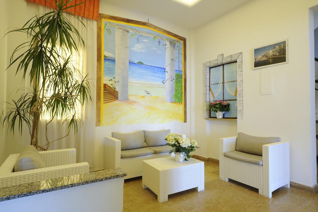 Hotel Delfino ไลเกวญา ภายนอก รูปภาพ