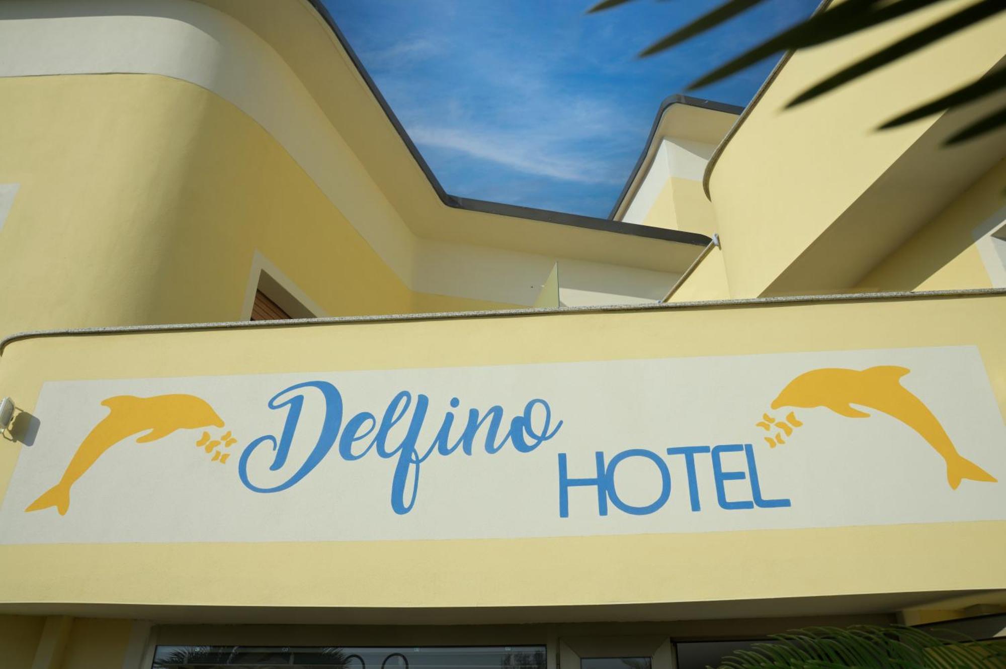 Hotel Delfino ไลเกวญา ภายนอก รูปภาพ
