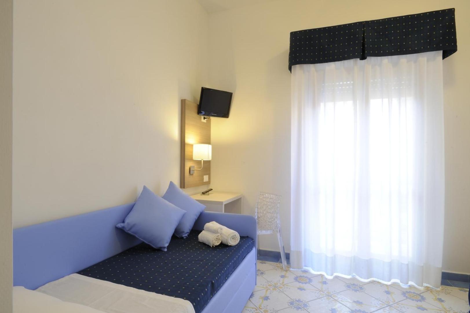 Hotel Delfino ไลเกวญา ภายนอก รูปภาพ