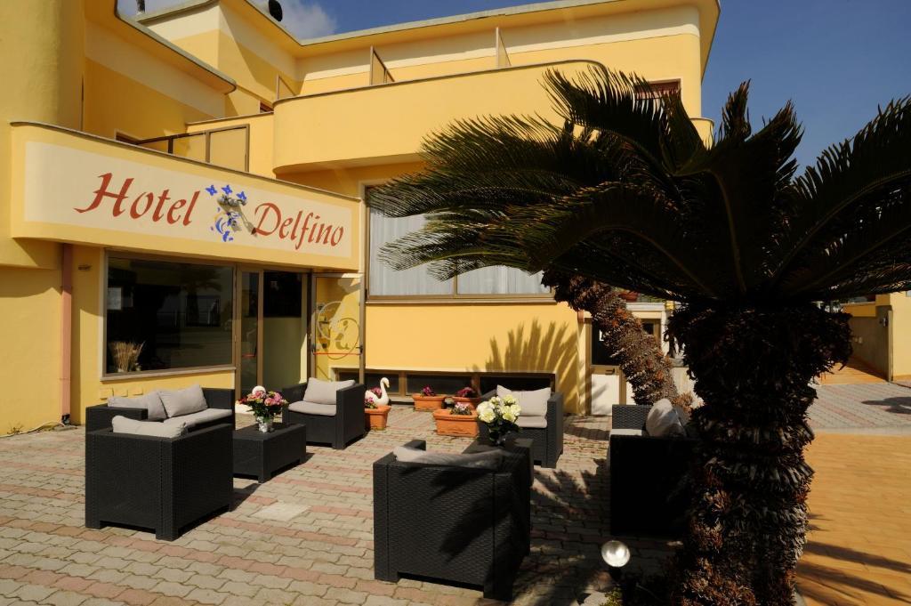 Hotel Delfino ไลเกวญา ภายนอก รูปภาพ